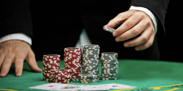 Porovnání kurzů pro dnešní špičkové živé kasinové hry